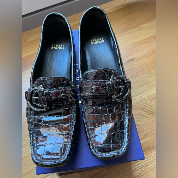 EUC Stuart Weitzman Fudge Sioux Croco Loafer - Picture 1 of 4